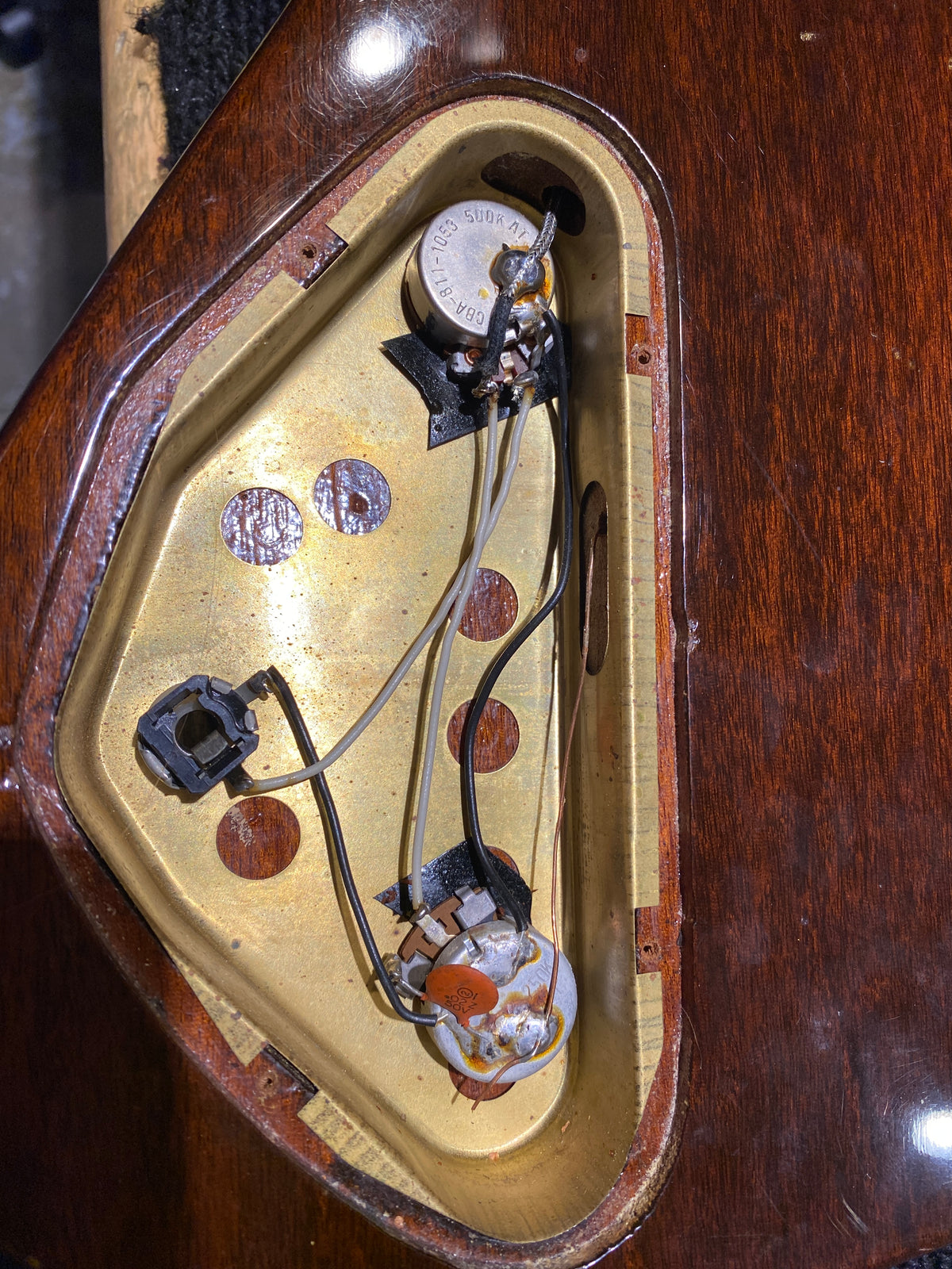 Gibson Thunderbird II Non-Reverse Sunburst 1970 Bass Guitars