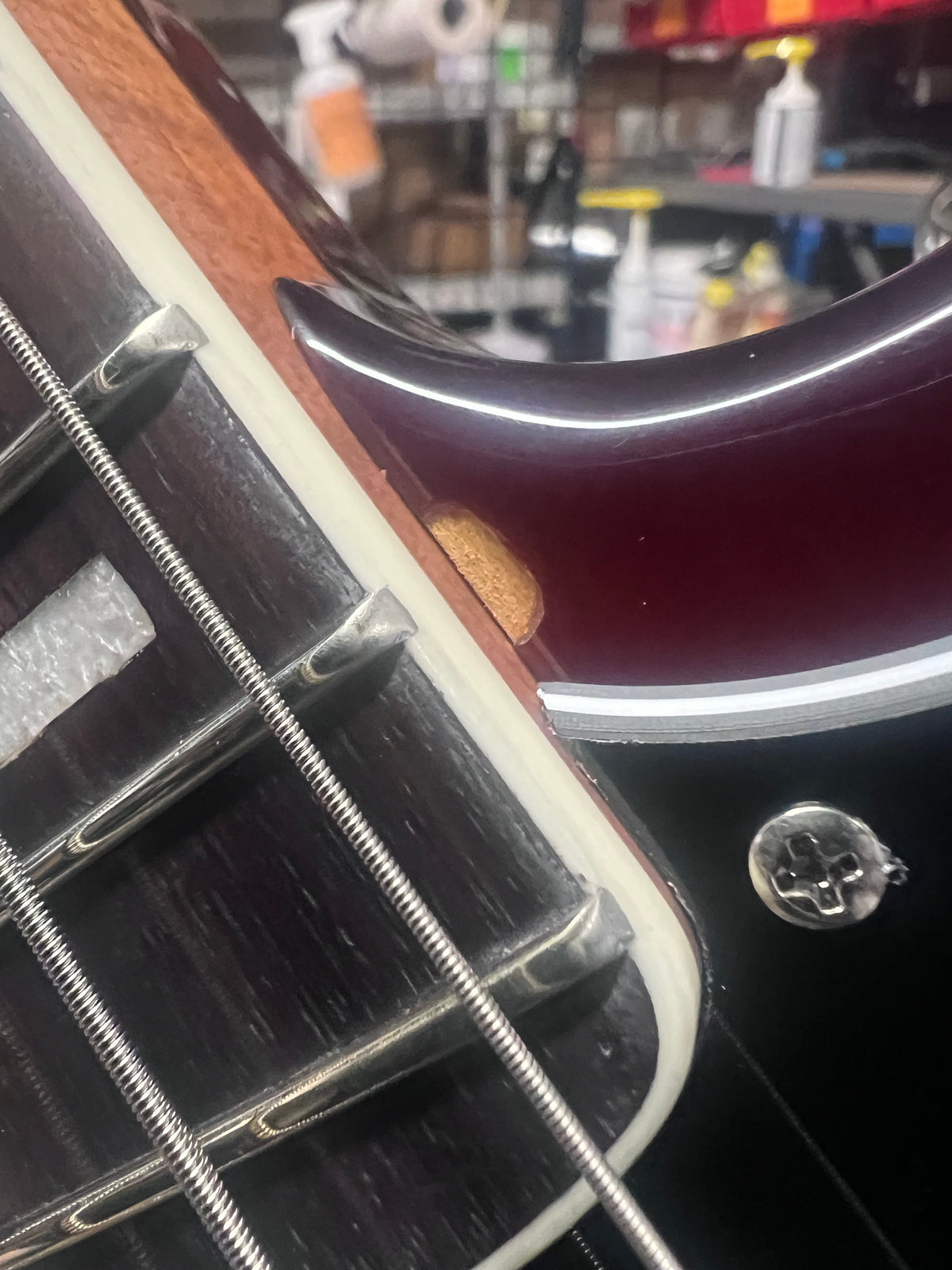 Sire Marcus Miller V5R Alder 4-String Tobacco Sunburst Bass Guitars / 4-String
