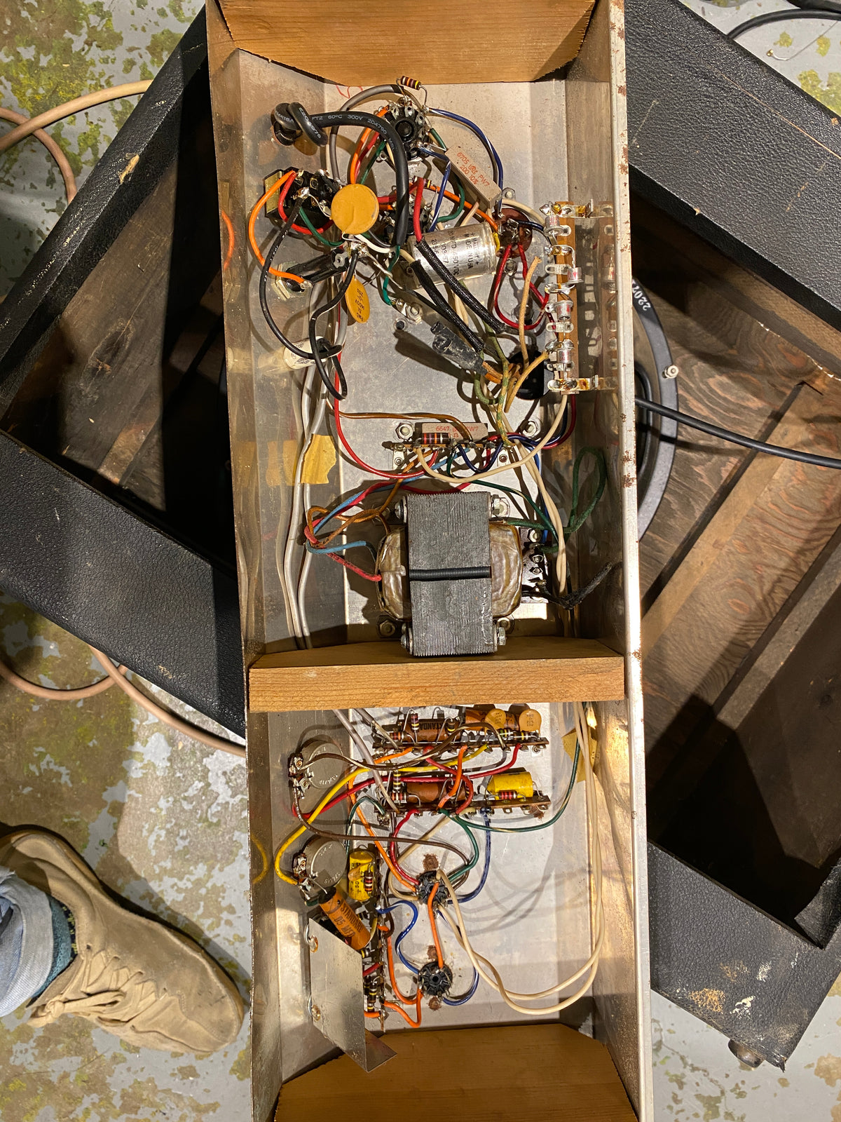 Supro Thunderbolt S6420 1967 Amplifiers