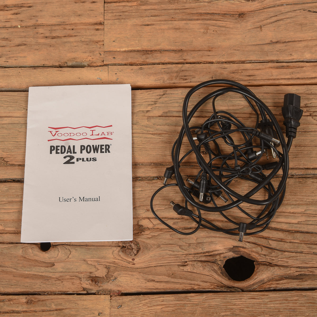 Voodoo Lab Pedal Power 2 Plus Effects and Pedals / Pedalboards and Power Supplies