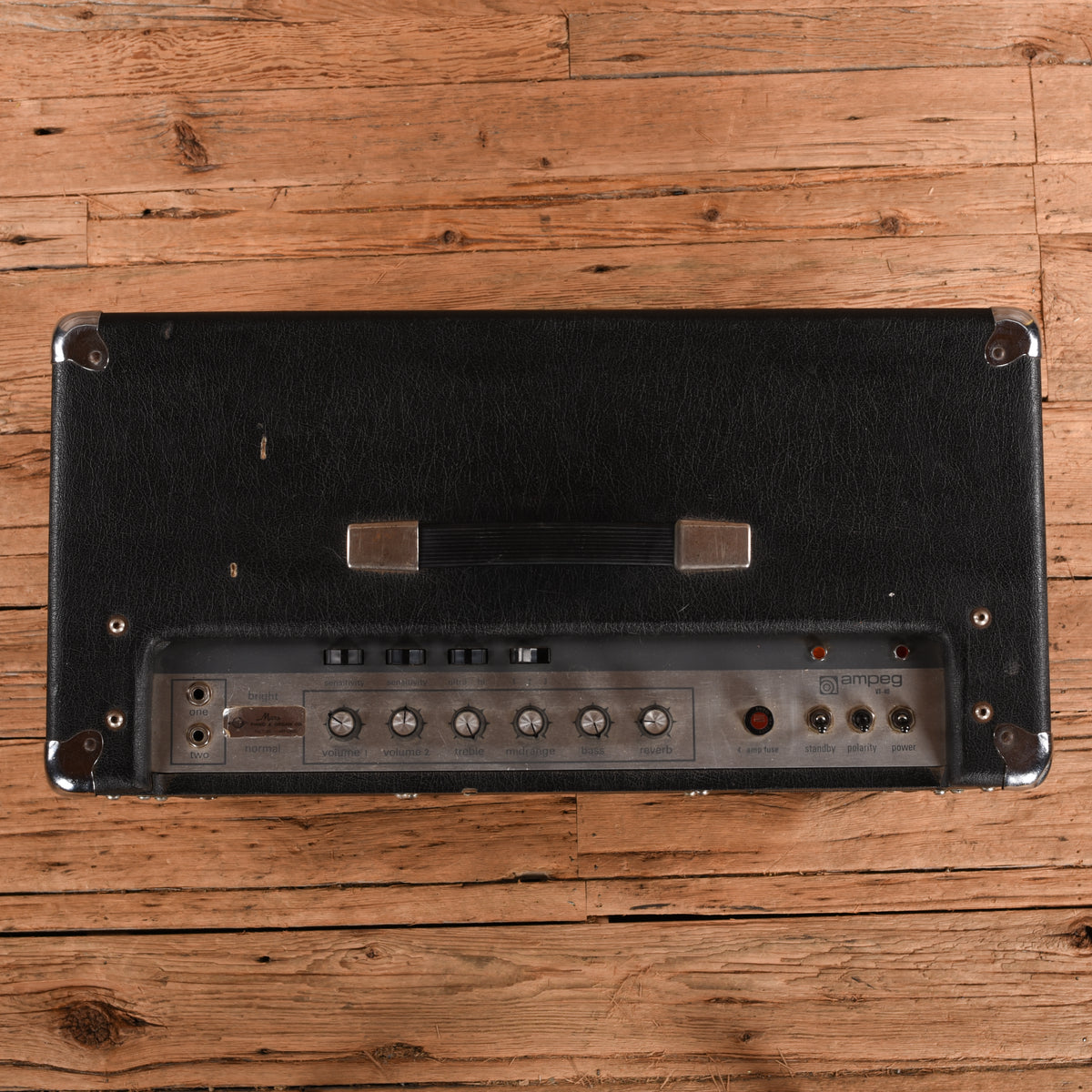 Ampeg VT-22  1970s Amplifiers