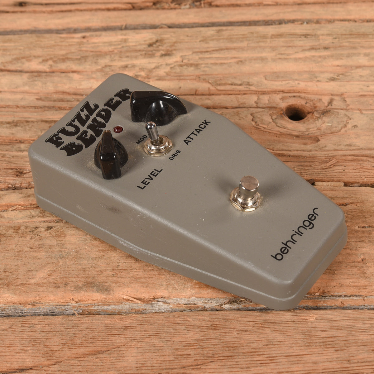 Behringer Fuzz Bender Effects and Pedals / Fuzz