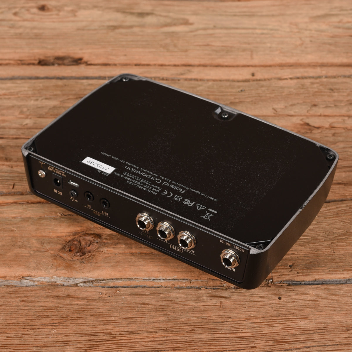 Boss DM-101 Delay Machine Effect Pedals
