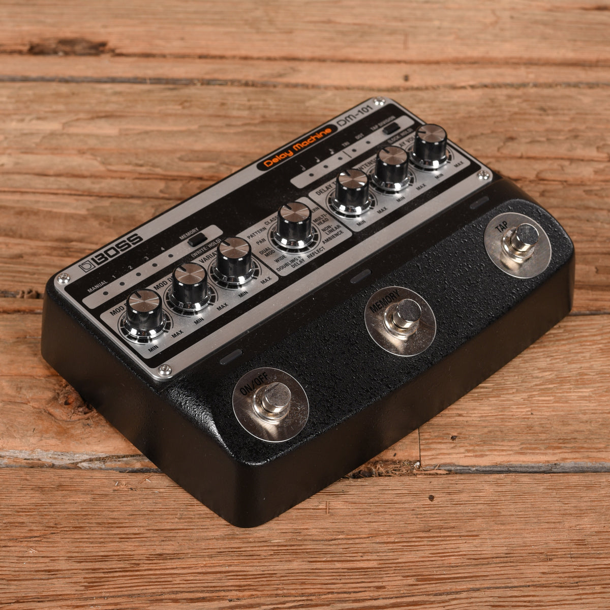 Boss DM-101 Delay Machine Effect Pedals