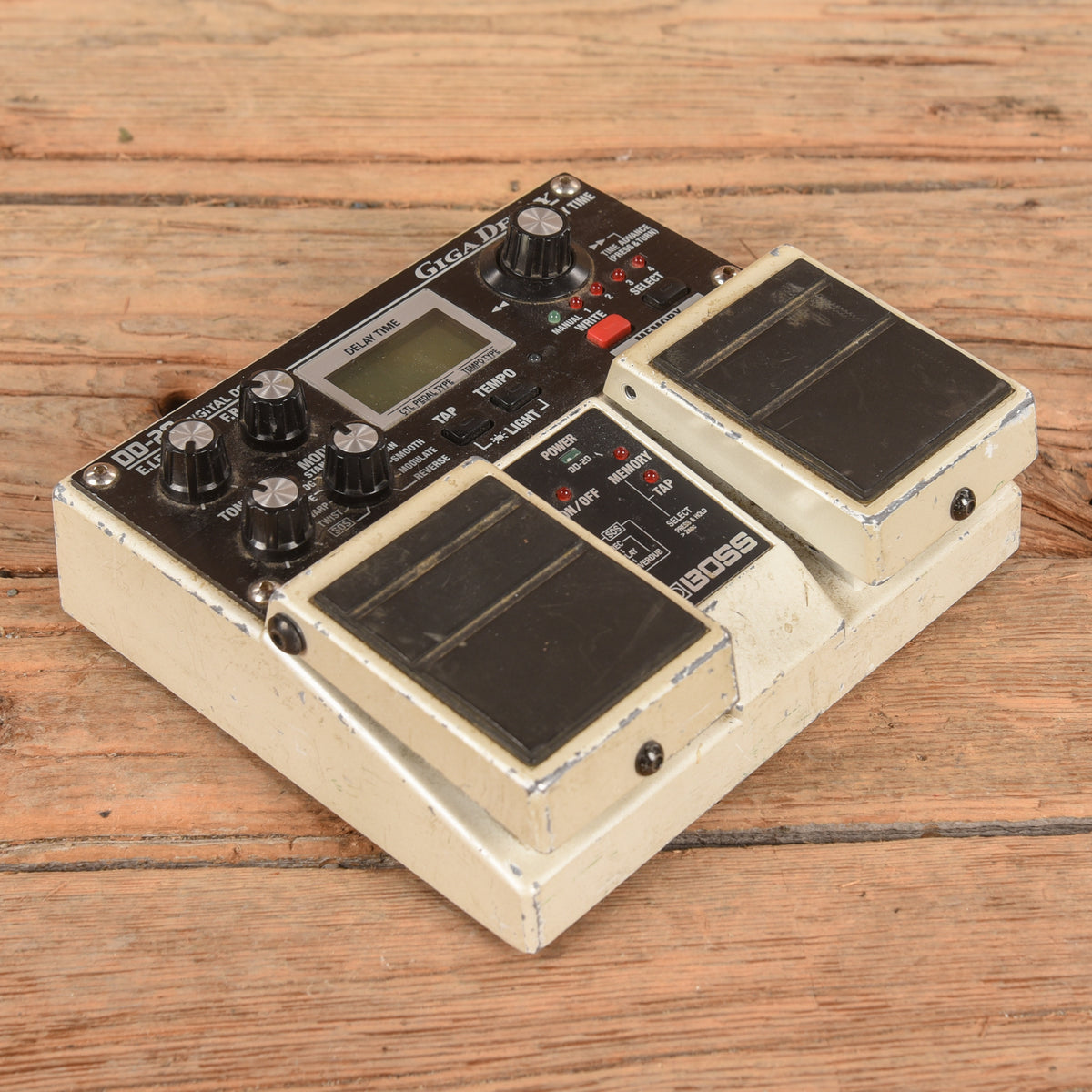 Boss DD-20 Giga Delay Effects and Pedals / Delay