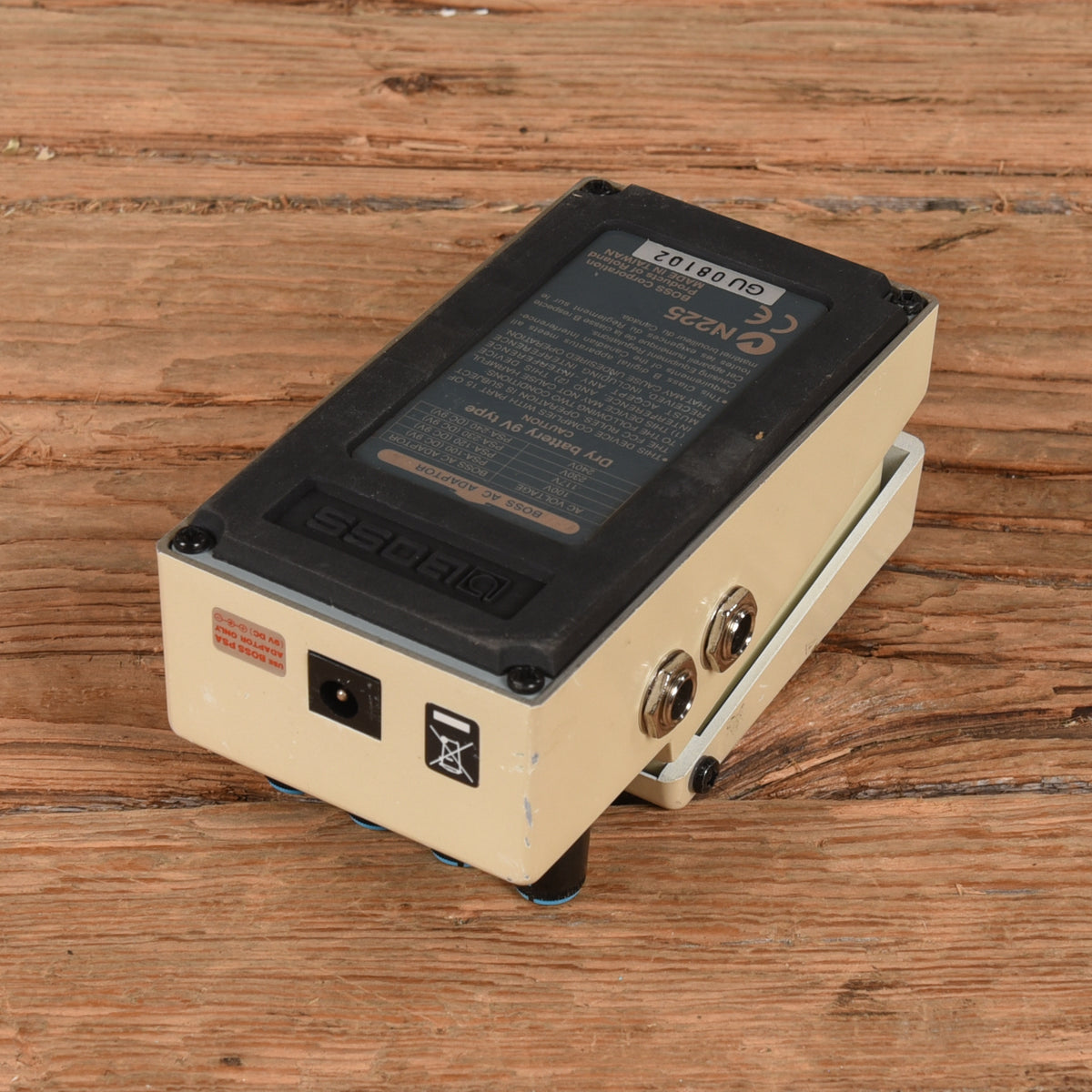 Boss DD-6 Effects and Pedals / Delay