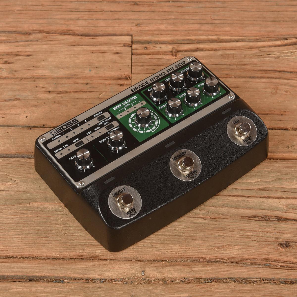 Boss RE-202 Effects and Pedals / Delay