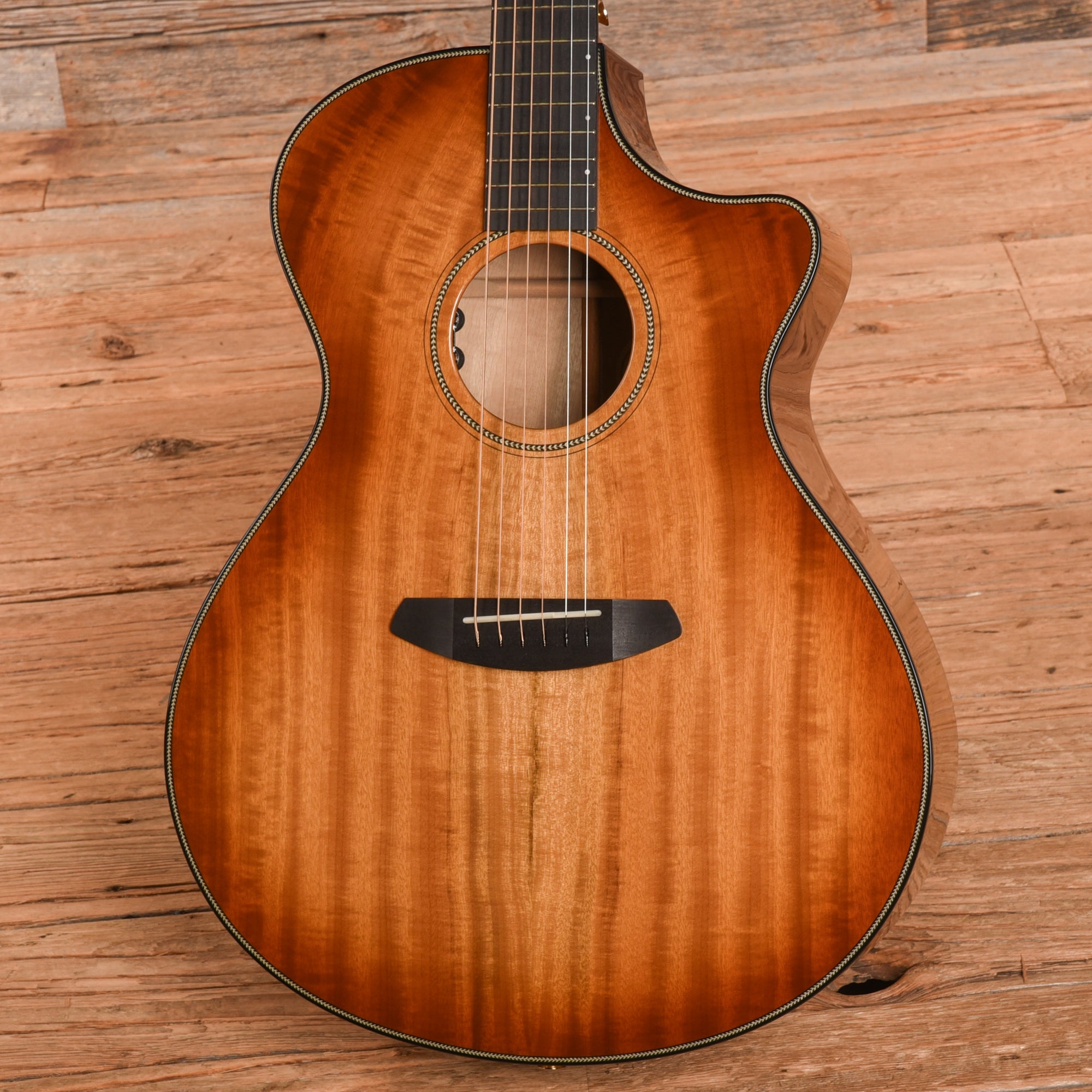 Breedlove Oregon Concerto CE Sunburst 2022 Acoustic Guitars / Concert
