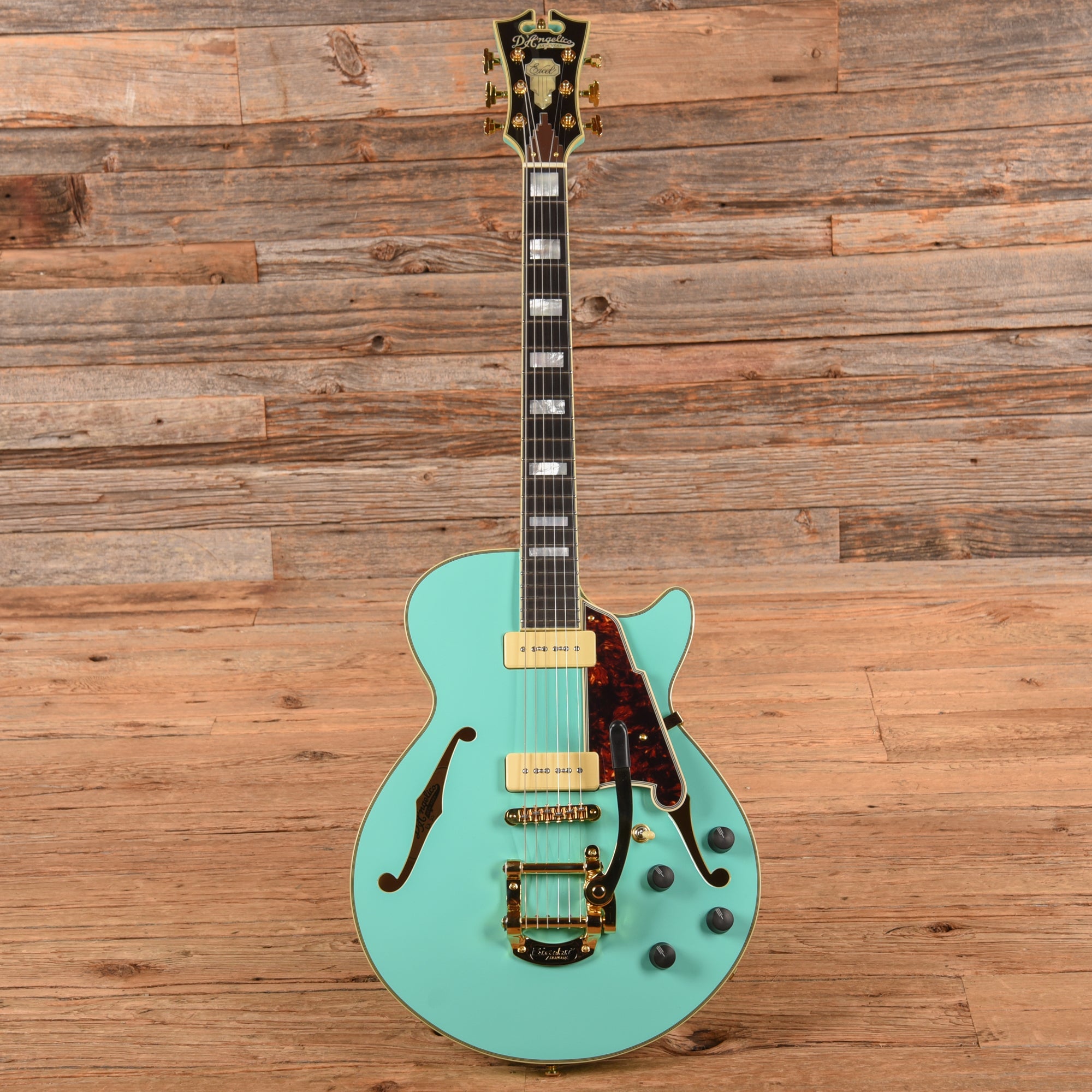 D'Angelico Excel Shoreline Semi-Hollow w/ Bigsby Surf Green 2017 Electric Guitars / Semi-Hollow