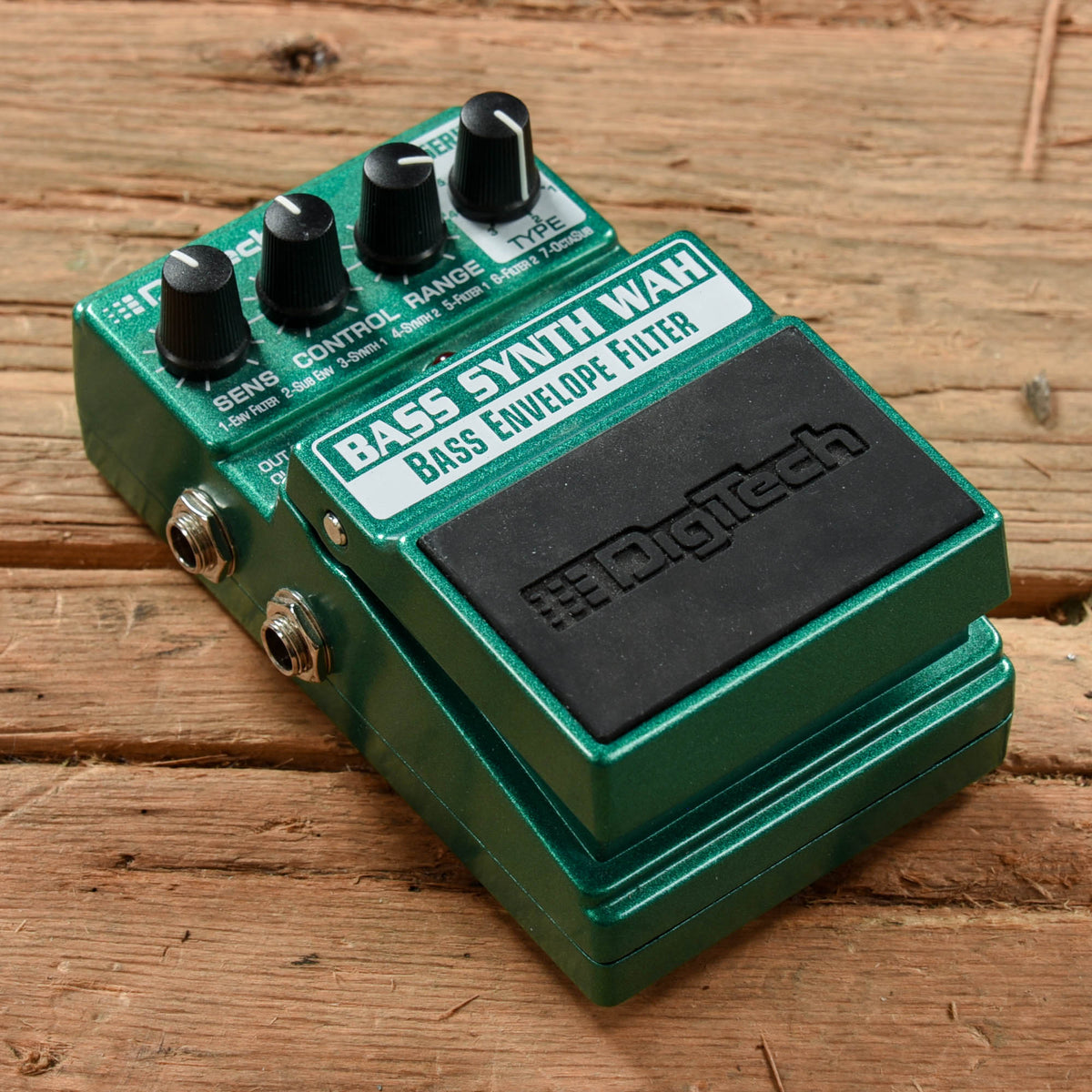 Digitech Bass Synth Wah Effects and Pedals / Wahs and Filters