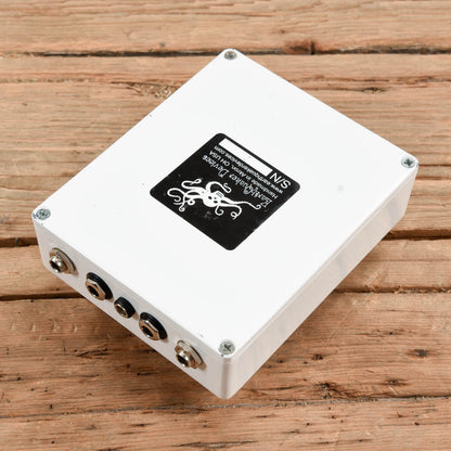 Earthquaker Devices Interstellar Orbiter Dual Resonant Filter Effects and Pedals / Wahs and Filters