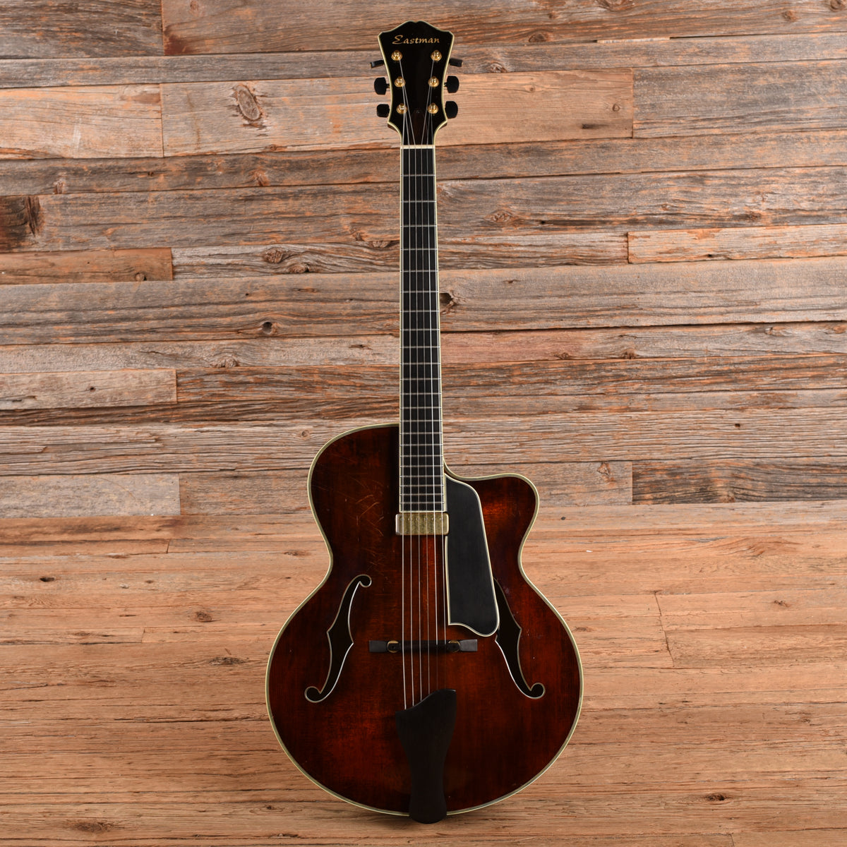 Eastman AR805CE Archtop with Kent Armstrong Floating Pickup Sunburst 2007 Electric Guitars