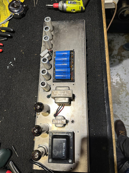 Fender Deluxe Reverb  1965 Amps / Guitar Amps / Guitar Cabinets