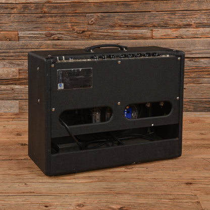Fender Hot Rod Deluxe 3-Channel 40-Watt 1x12" Guitar Combo Amps / Guitar Amps / Guitar Cabinets