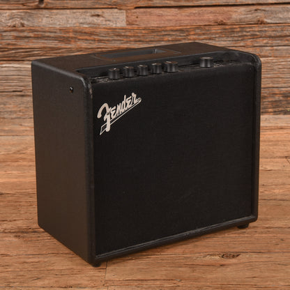 Fender Mustang LT25 25-Watt 1x8" Digital Modeling Guitar Combo Amps / Guitar Amps / Guitar Cabinets