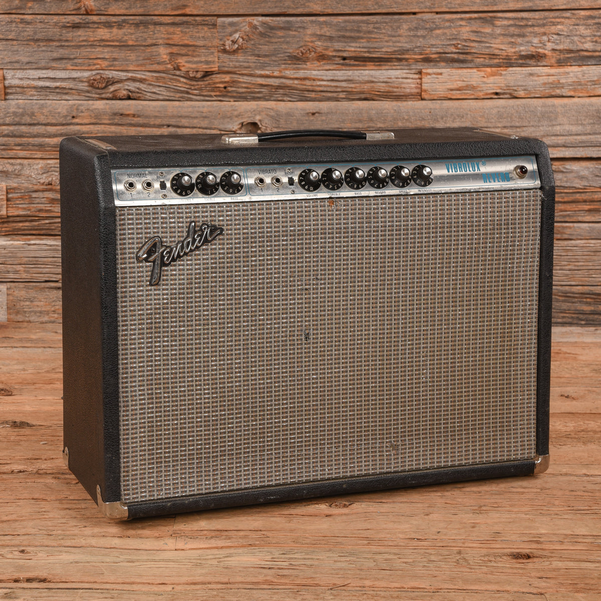 Fender Vibrolux Reverb 2-Channel 35-Watt 2x10" Guitar Combo Amp  1972 Amps / Guitar Amps / Guitar Cabinets