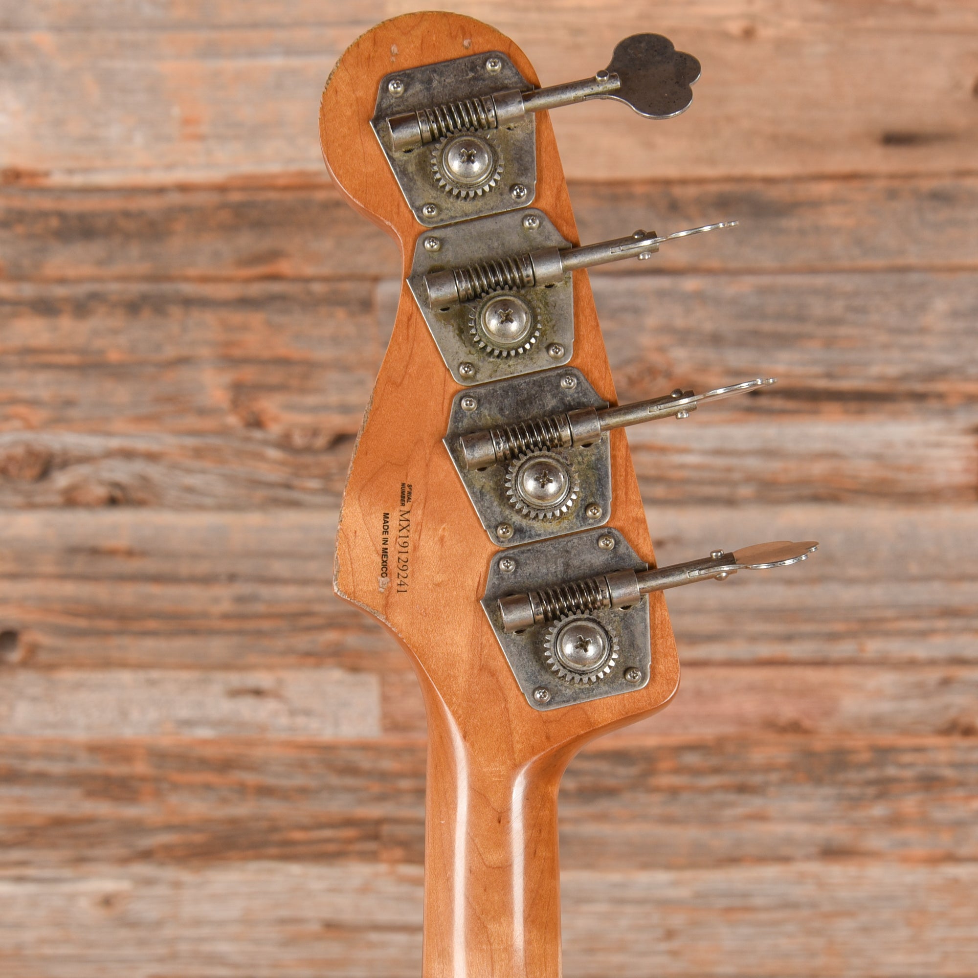 Fender 60th Anniversary Road Worn 60s Jazz Bass Firemist Silver 2019 Bass Guitars / 4-String