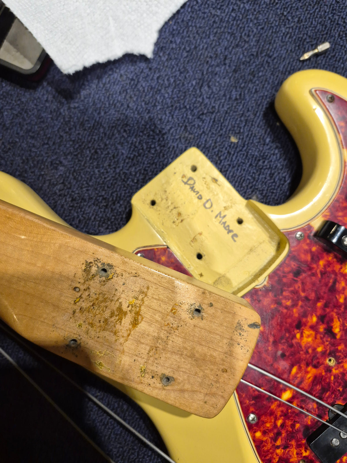 Fender Jazz Bass Olympic White Refin 1965 Bass Guitars / 4-String