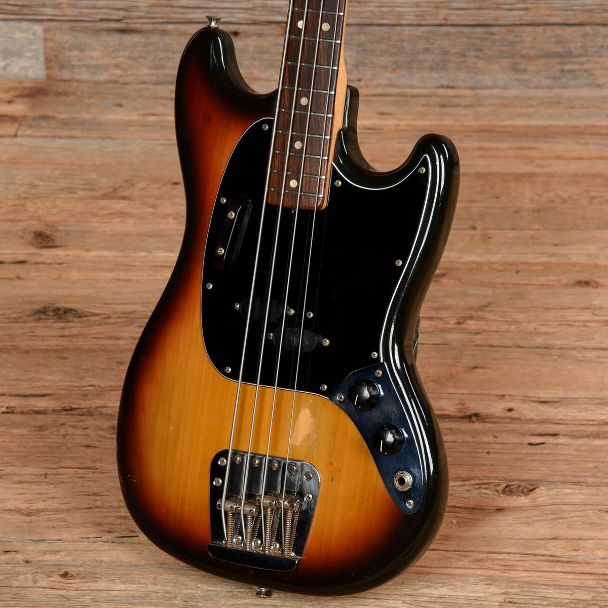 Fender Mustang Bass Sunburst 1974 Bass Guitars / 4-String