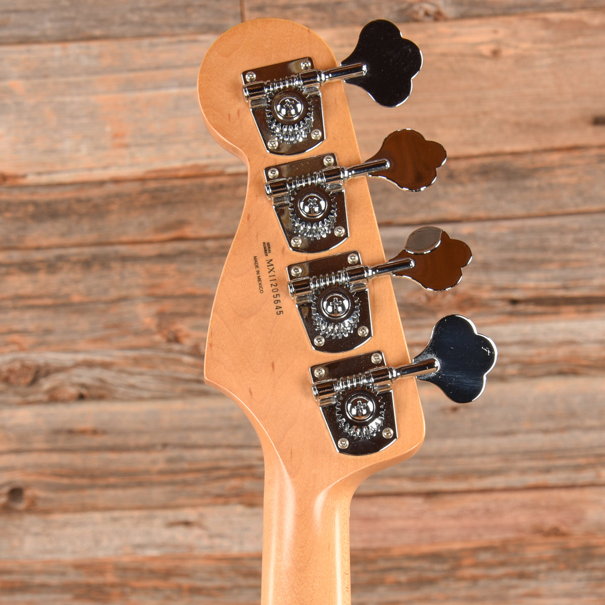 Fender Standard Jazz Bass Sunburst 2011 Bass Guitars / 4-String