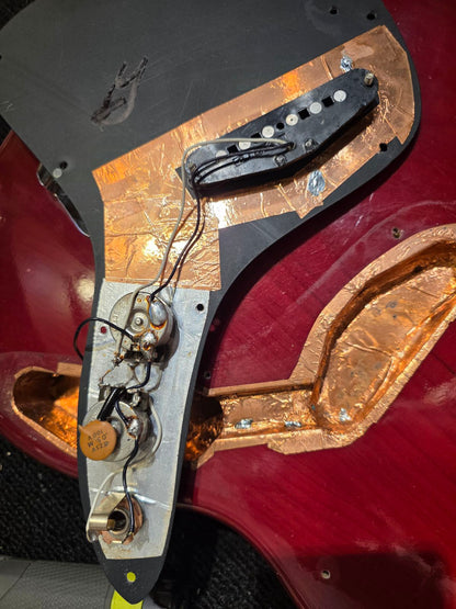 Fender Music Master Bass Red 1980 Bass Guitars / 5-String or More