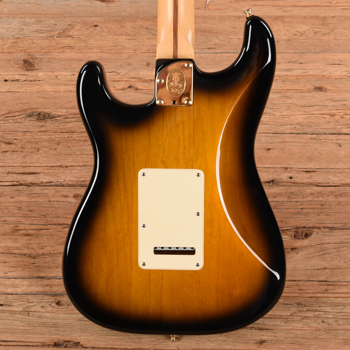 Fender 50th Anniversary American Deluxe Stratocaster Sunburst 2004 Electric Guitars
