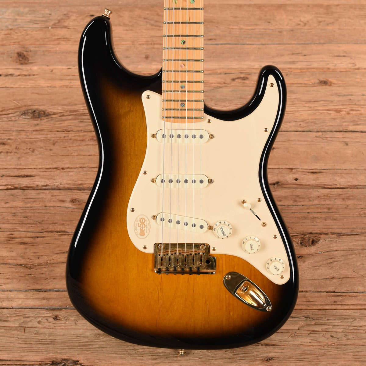 Fender 50th Anniversary American Deluxe Stratocaster Sunburst 2004 Electric Guitars