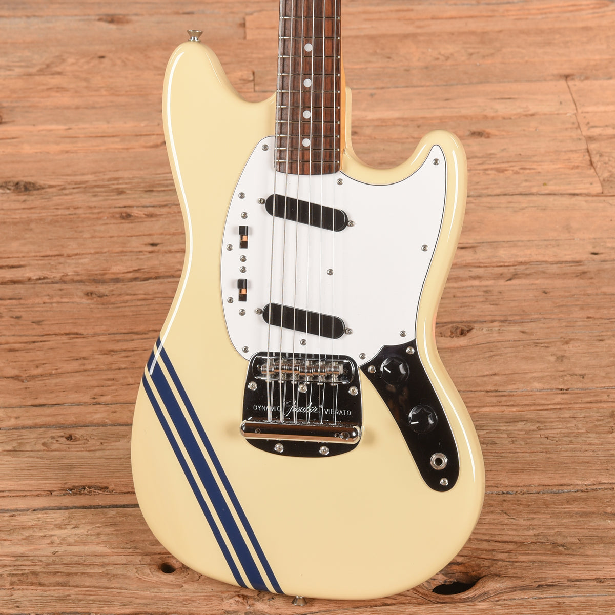 Fender MG-73 Mustang Reissue MIJ Olympic White 2012 Electric Guitars