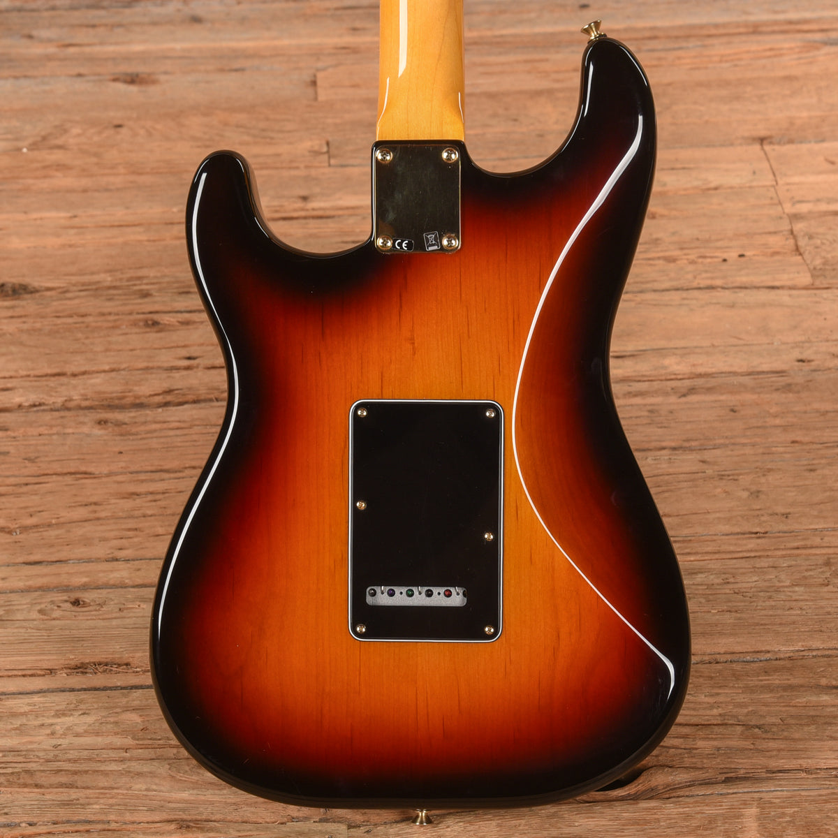 Fender Stevie Ray Vaughan Stratocaster 3-Color Sunburst 2021 Electric Guitars