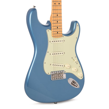 Fender American Professional Classic Stratocaster Faded Lake Placid Blue Electric Guitars / Solid Body