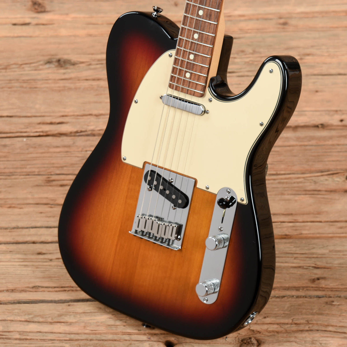 Fender American Series Telecaster 3-Color Sunburst 2005 Electric Guitars / Solid Body