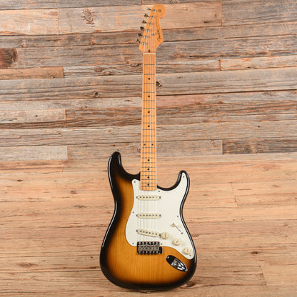 Fender American Vintage '57 Stratocaster Sunburst 1999 Electric Guitars / Solid Body