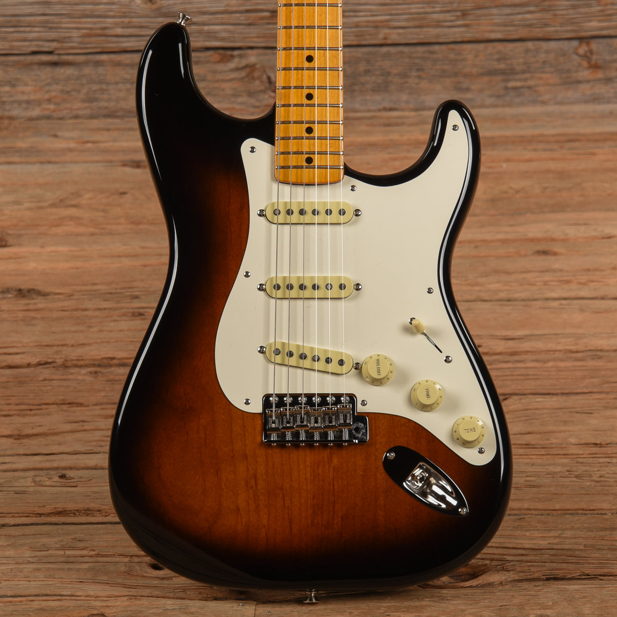Fender American Vintage II '57 Stratocaster Sunburst 2024 Electric Guitars / Solid Body