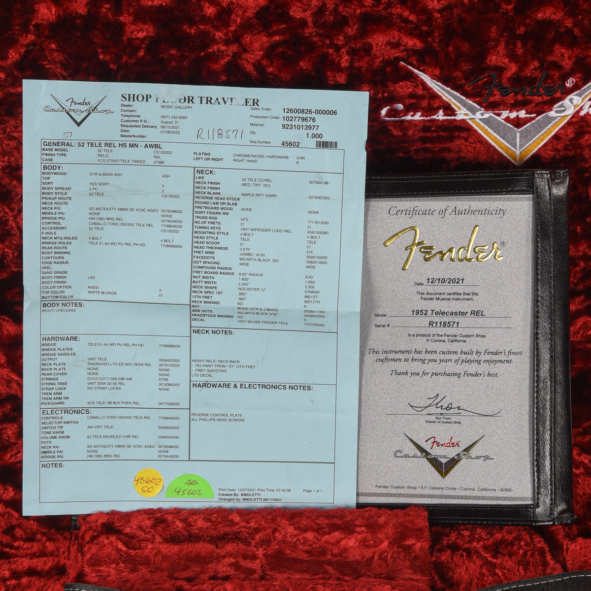 Fender Custom Shop '52 Telecaster Relic Aged White Blonde Electric Guitars / Solid Body
