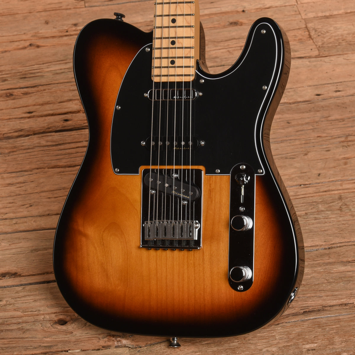 Fender Deluxe Nashville Telecaster Sunburst 2016 Electric Guitars / Solid Body