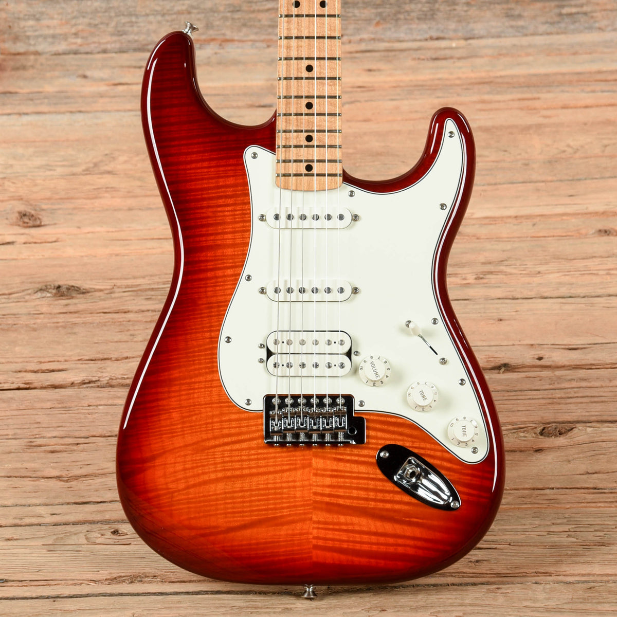 Fender Player Stratocaster HSS Plus Top Cherry Sunburst 2017 Electric Guitars / Solid Body