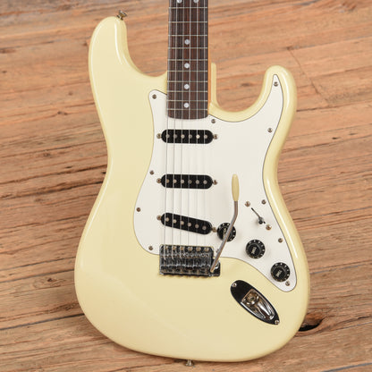 Fender ST-72 Electric Guitars / Solid Body