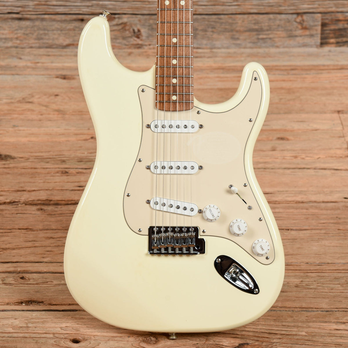 Fender Standard Stratocaster Olympic White 2004 Electric Guitars / Solid Body