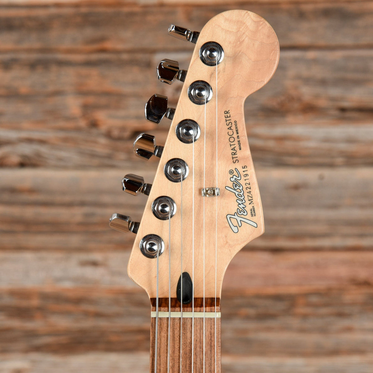 Fender Standard Stratocaster Olympic White 2004 Electric Guitars / Solid Body