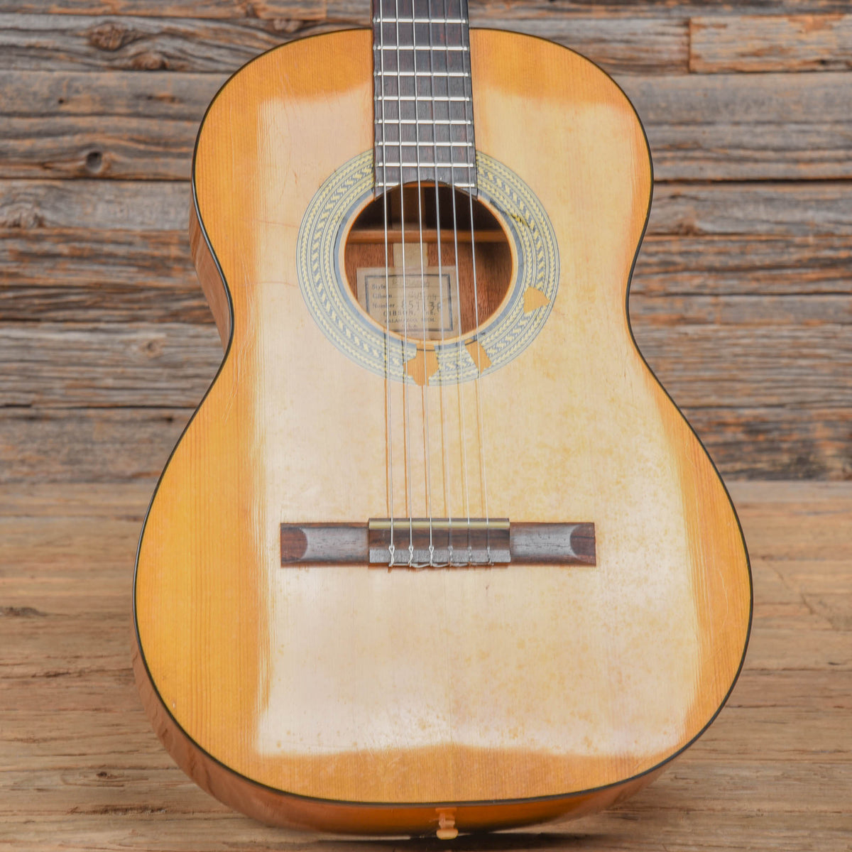Gibson C-1 Classical Natural 1967 Acoustic Guitars / Classical