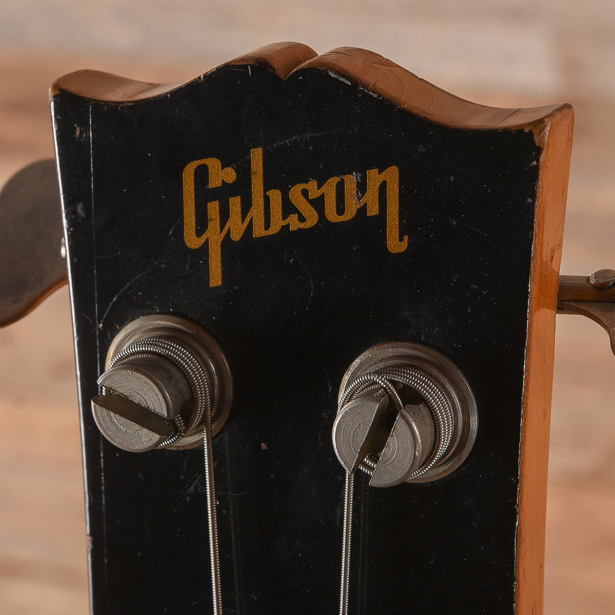 Gibson L-9S The Ripper Bass Natural 1975 Bass Guitars / 4-String