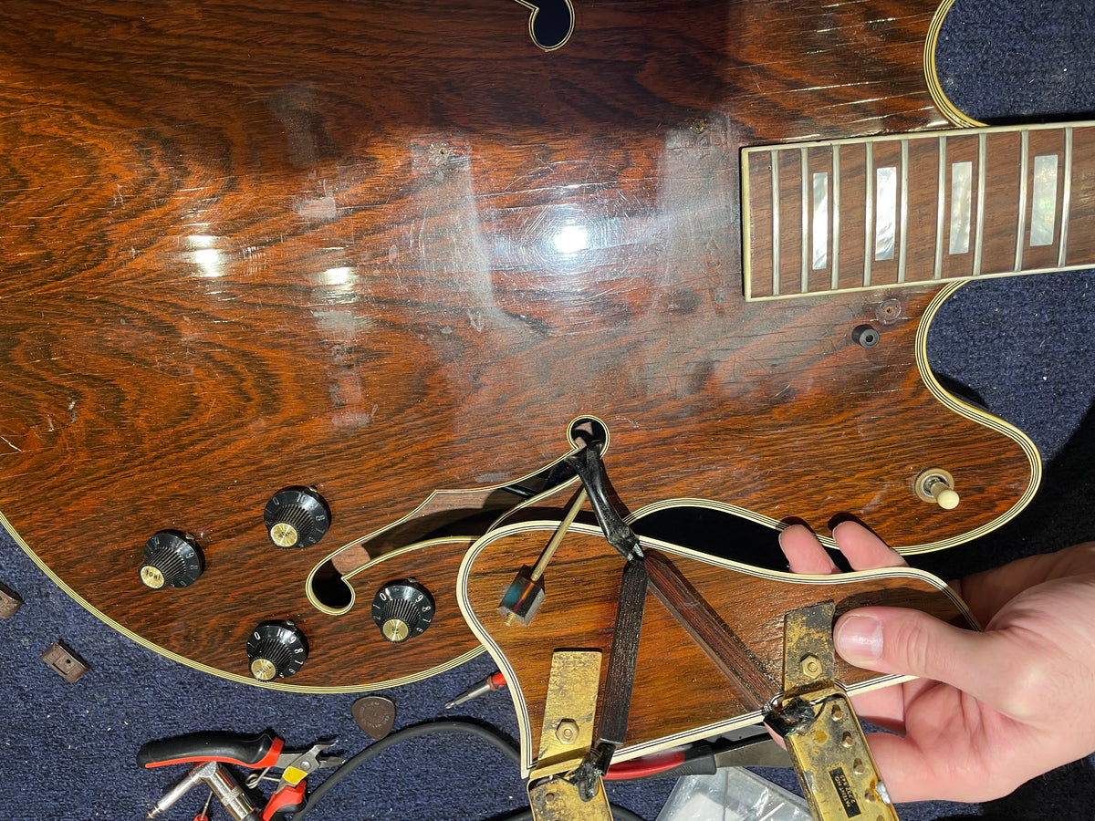 Gibson Crest Gold Natural 1969 Electric Guitars / Hollow Body