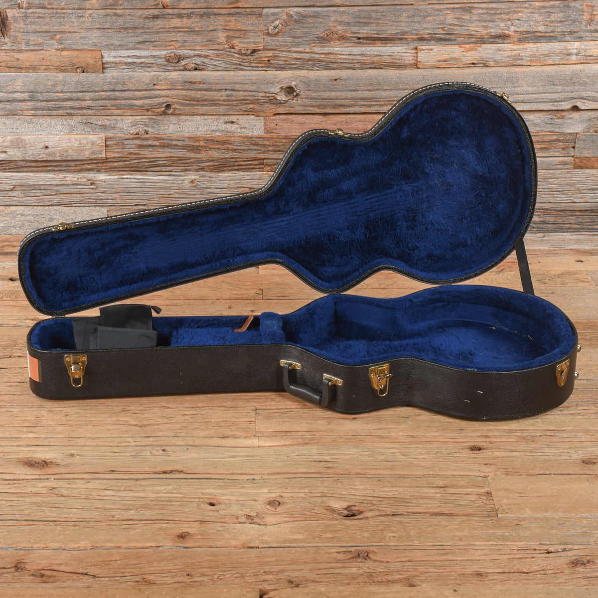 Gibson ES-335TDW Walnut 1973 Electric Guitars / Semi-Hollow