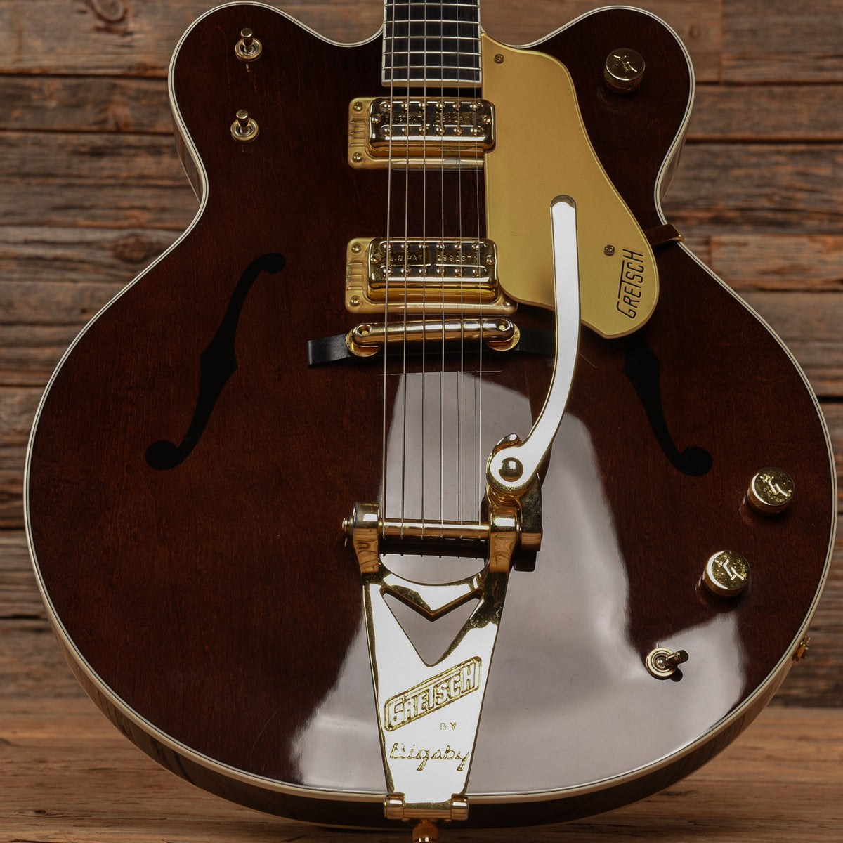 Gretsch G6122-1962 Country Classic Walnut 2005 Electric Guitars / Semi-Hollow