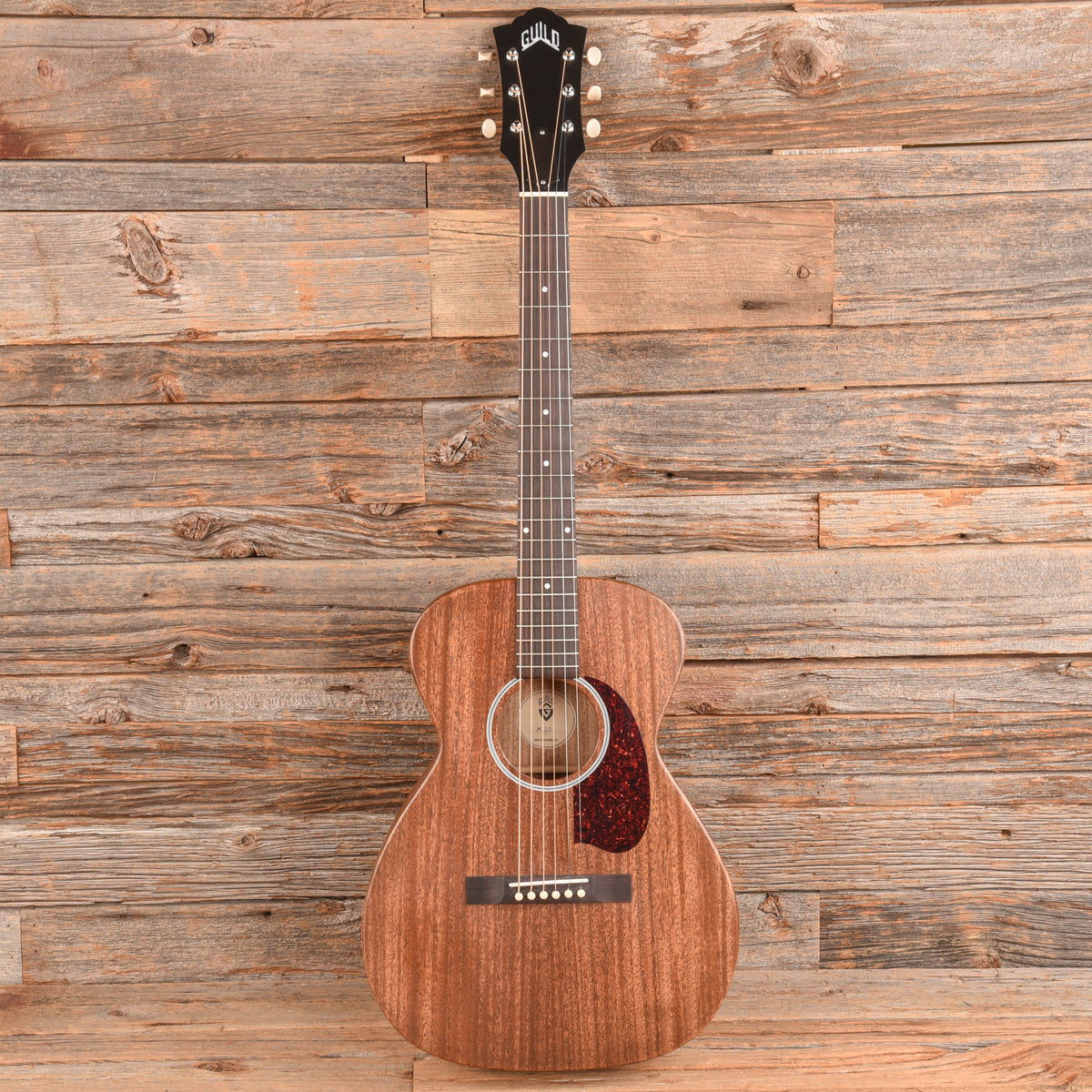 Guild USA M-20 Brown Acoustic Guitars / OM and Auditorium