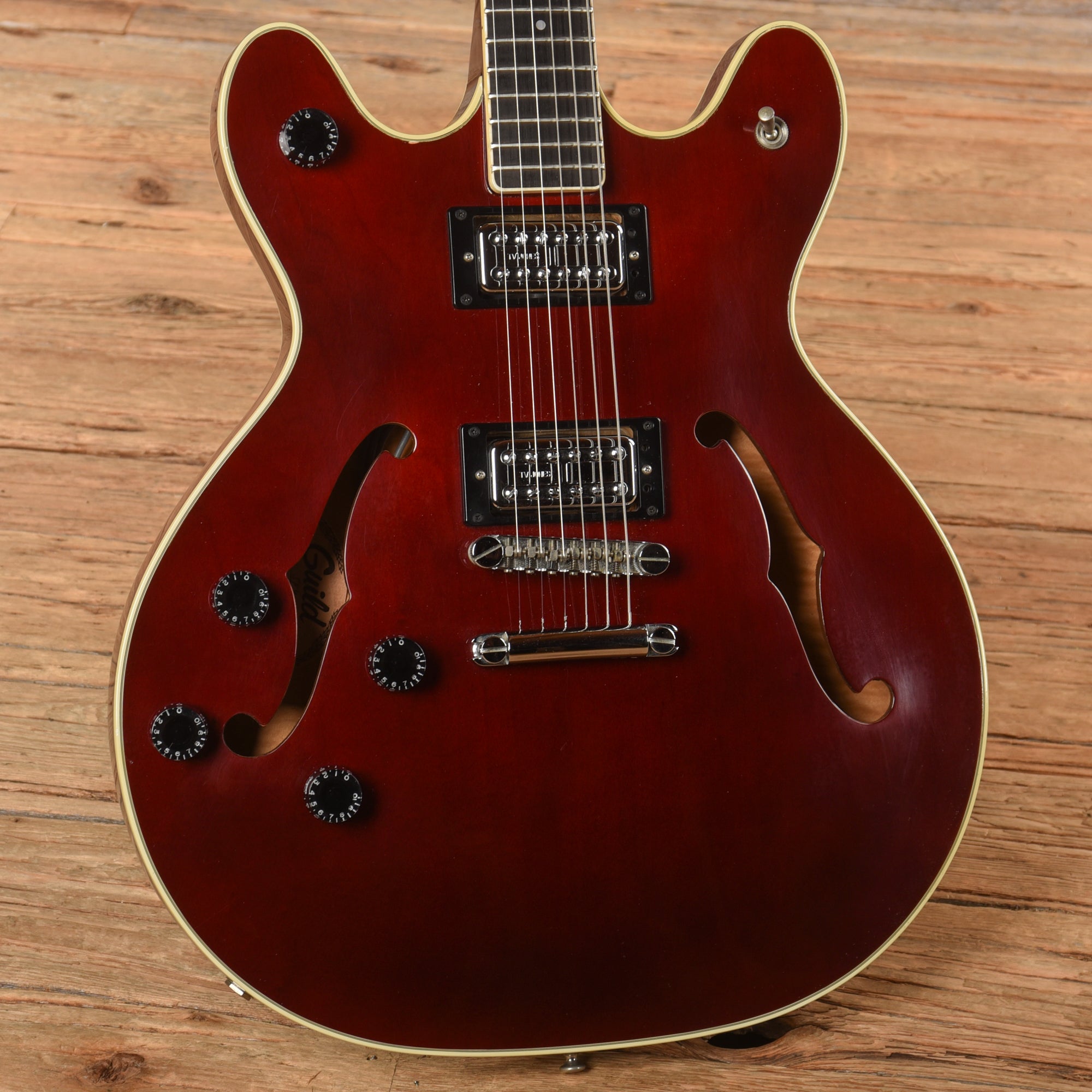 Guild Starfire IV Cherry 1984 LEFTY Electric Guitars / Semi-Hollow