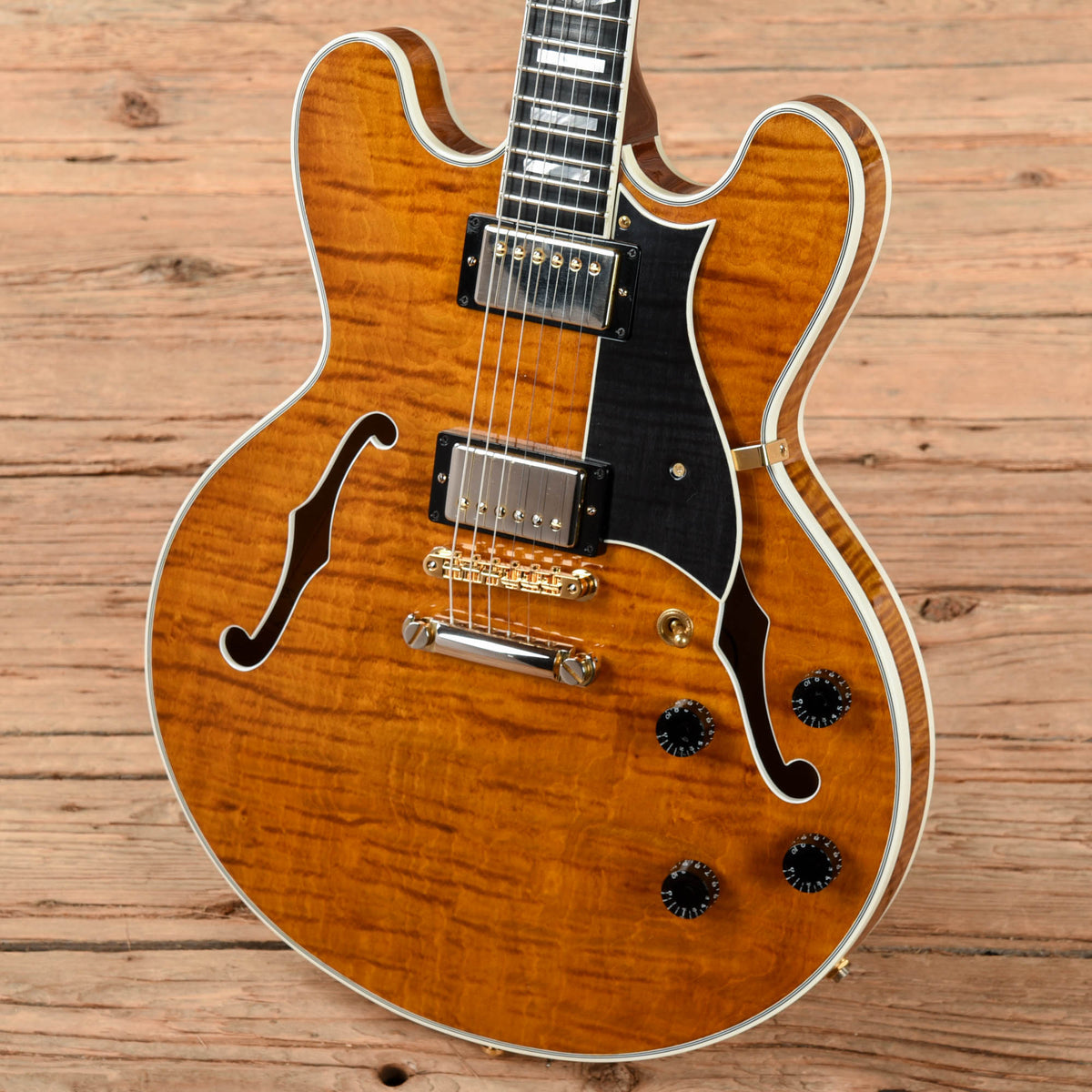 Heritage H-555 Amber 2014 Electric Guitars / Semi-Hollow