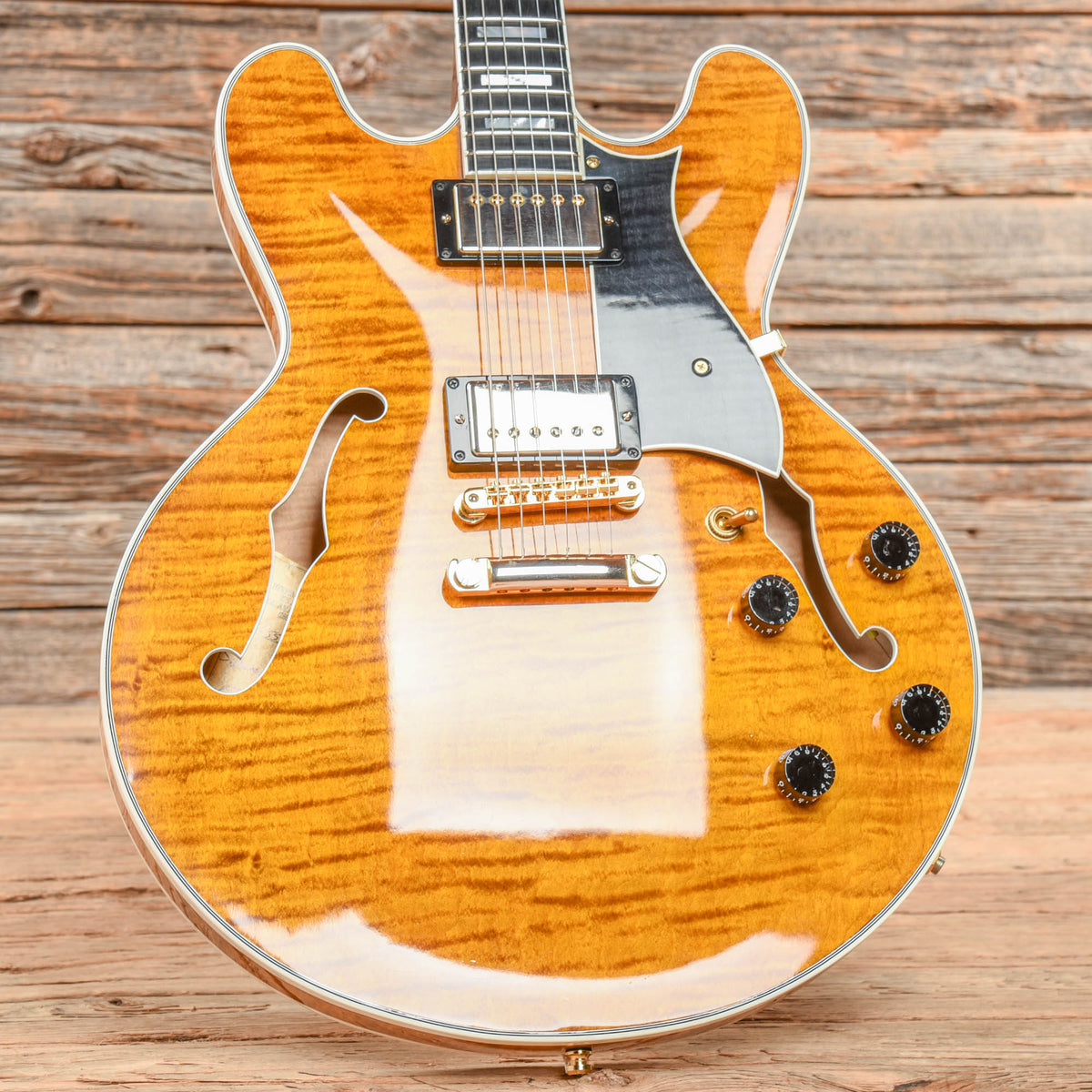 Heritage H-555 Amber 2014 Electric Guitars / Semi-Hollow