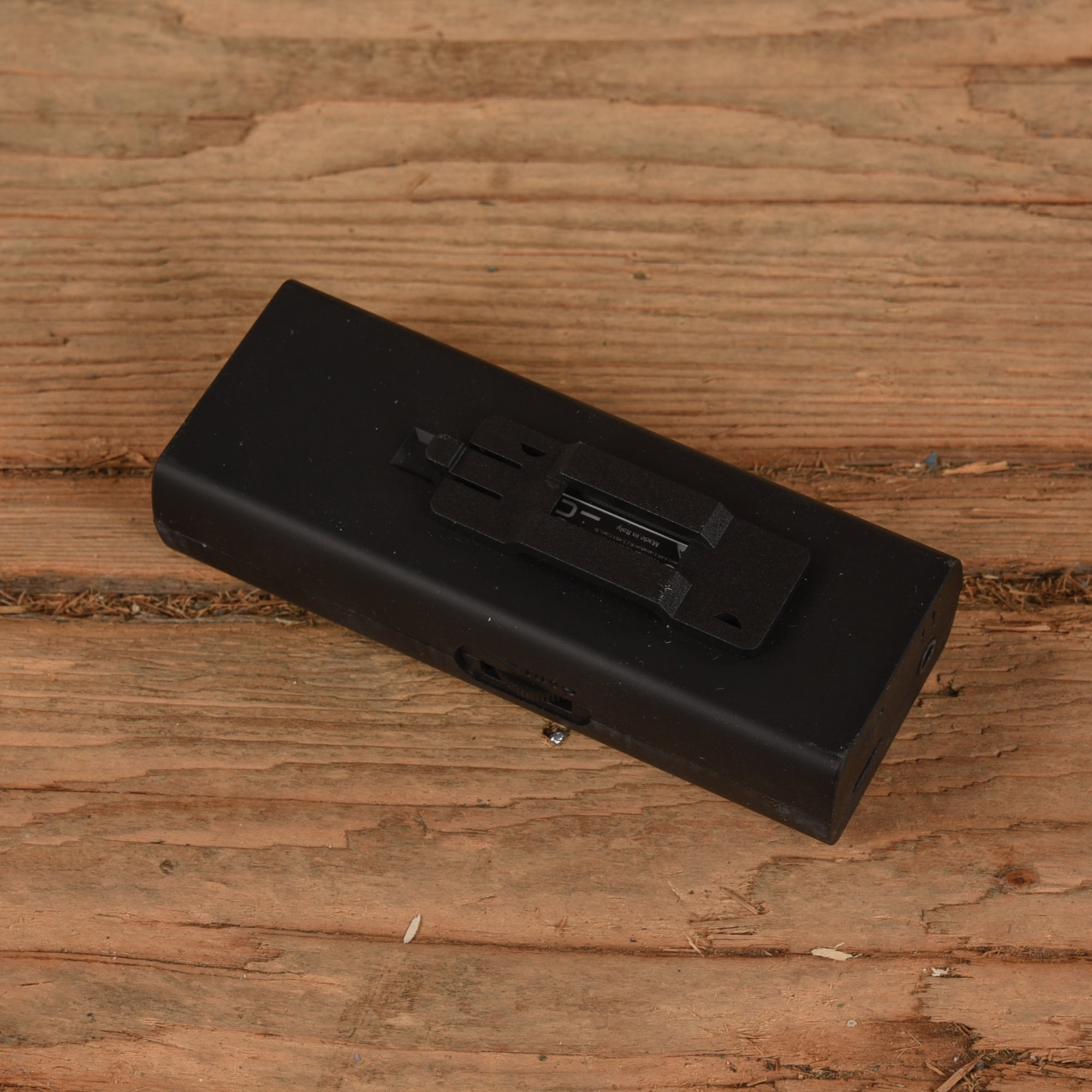 IK Multimedia iRig HD 2 Studio-Quality Guitar Interface for iOS Pro Audio / Interfaces