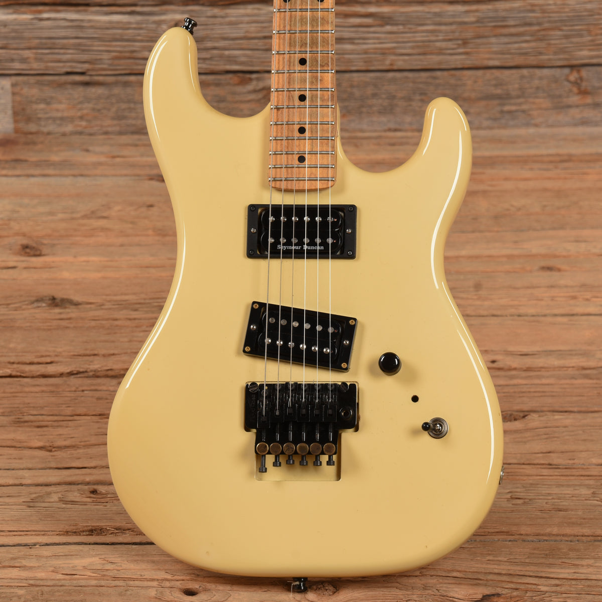 Kramer Baretta White 1987 Electric Guitars / Solid Body